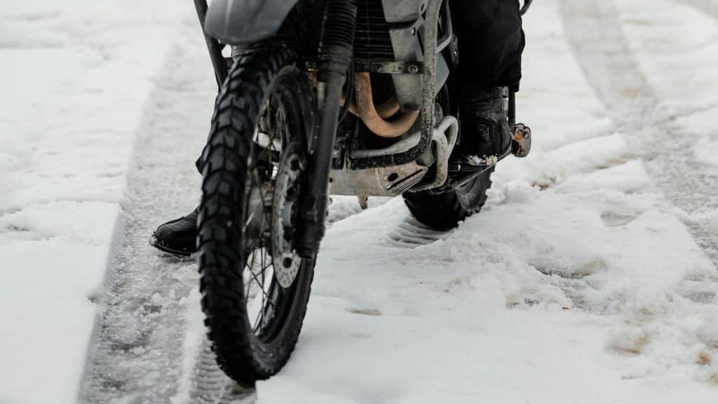 pneu moto trail hiver